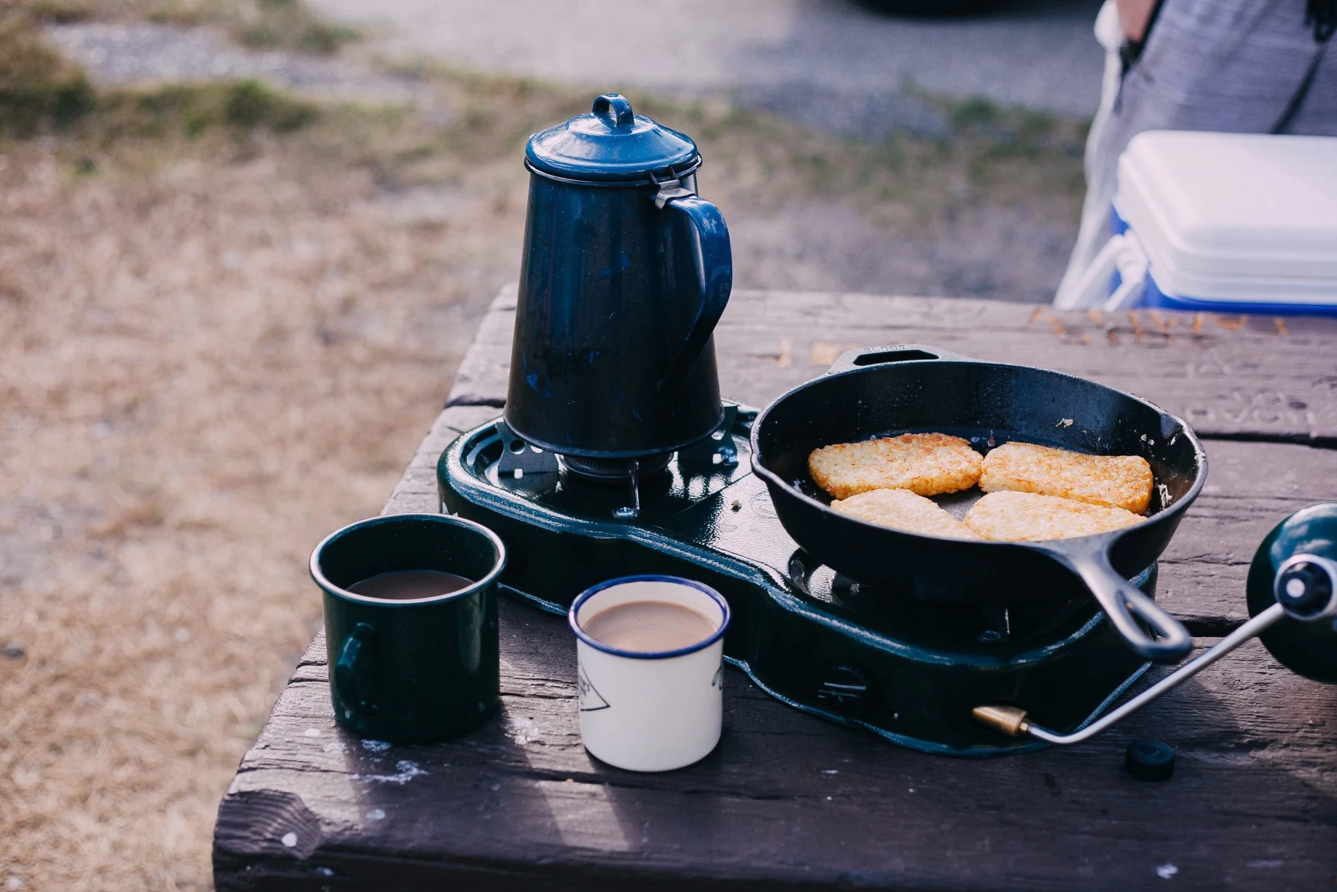 morning-coffee-at-the-campground_t20_WK0RA4