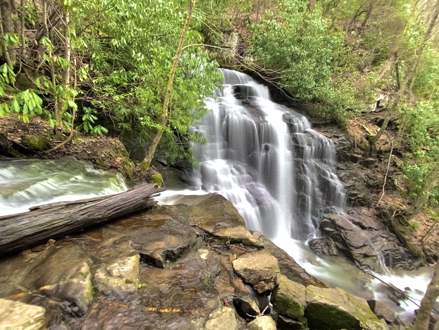 7 Amazing Waterfalls in North Carolina - Drivin' & Vibin'