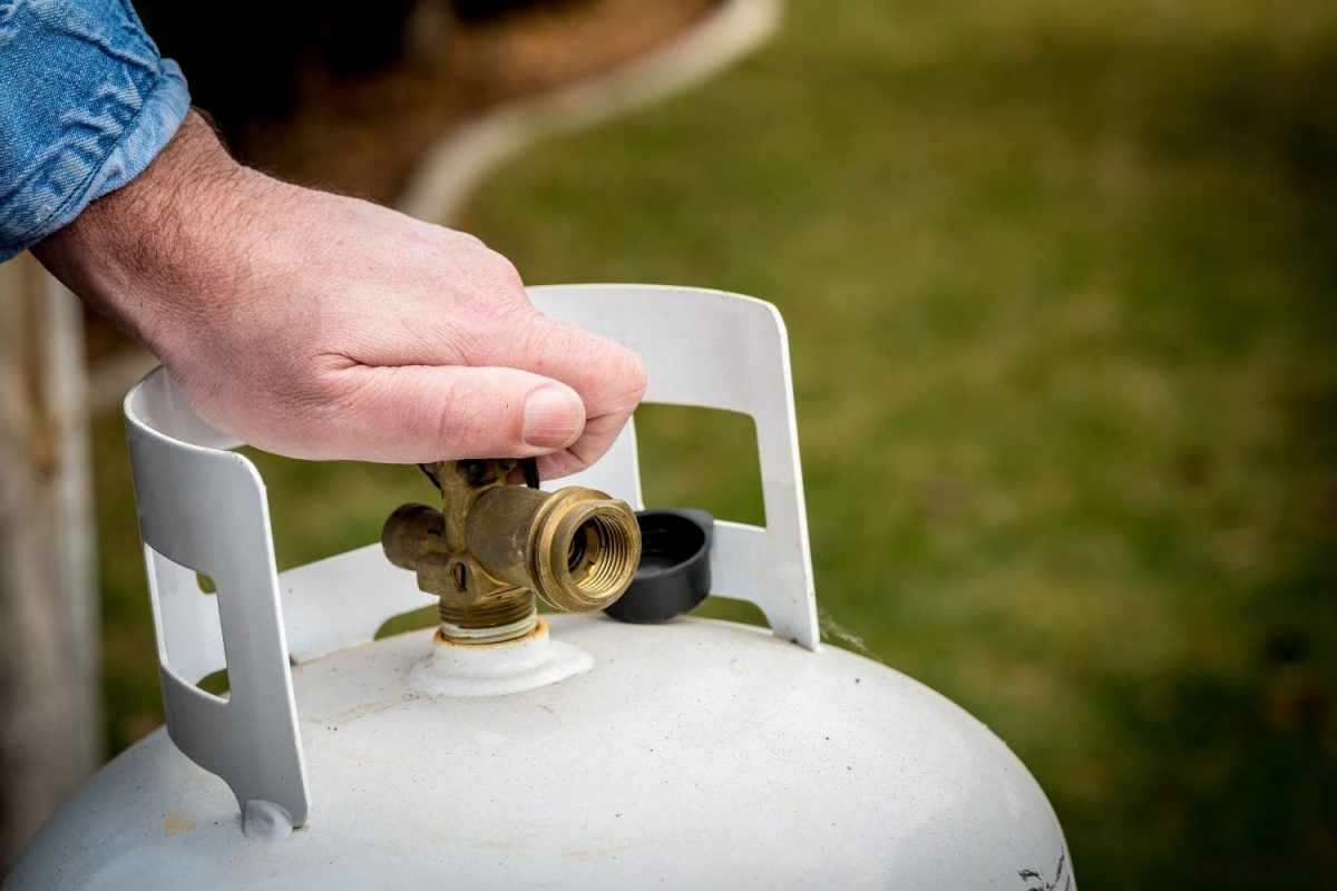 How To Convert Your Gas Generator To Propane in 9 Easy Steps - Drivin