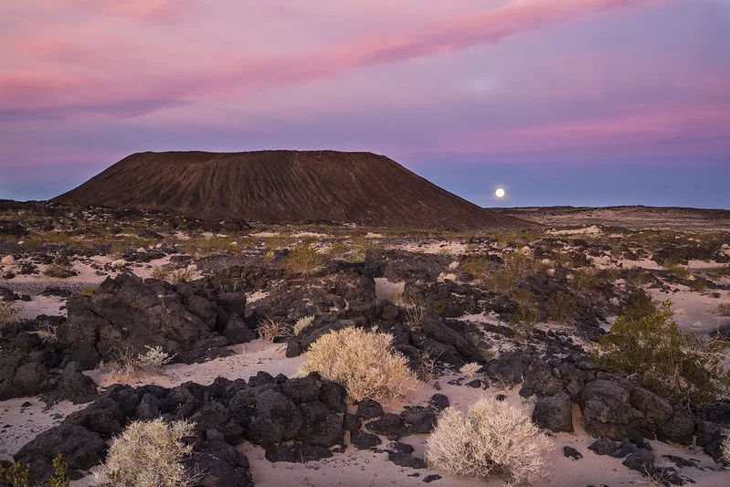 things to do in the mojave desert - visit amboy crater