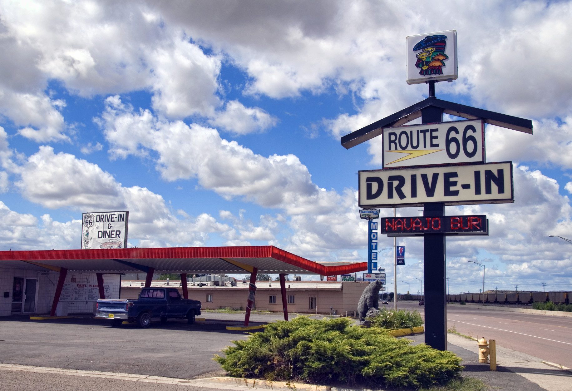 9 Best Things To Do On Route 66 In New Mexico Drivin Vibin