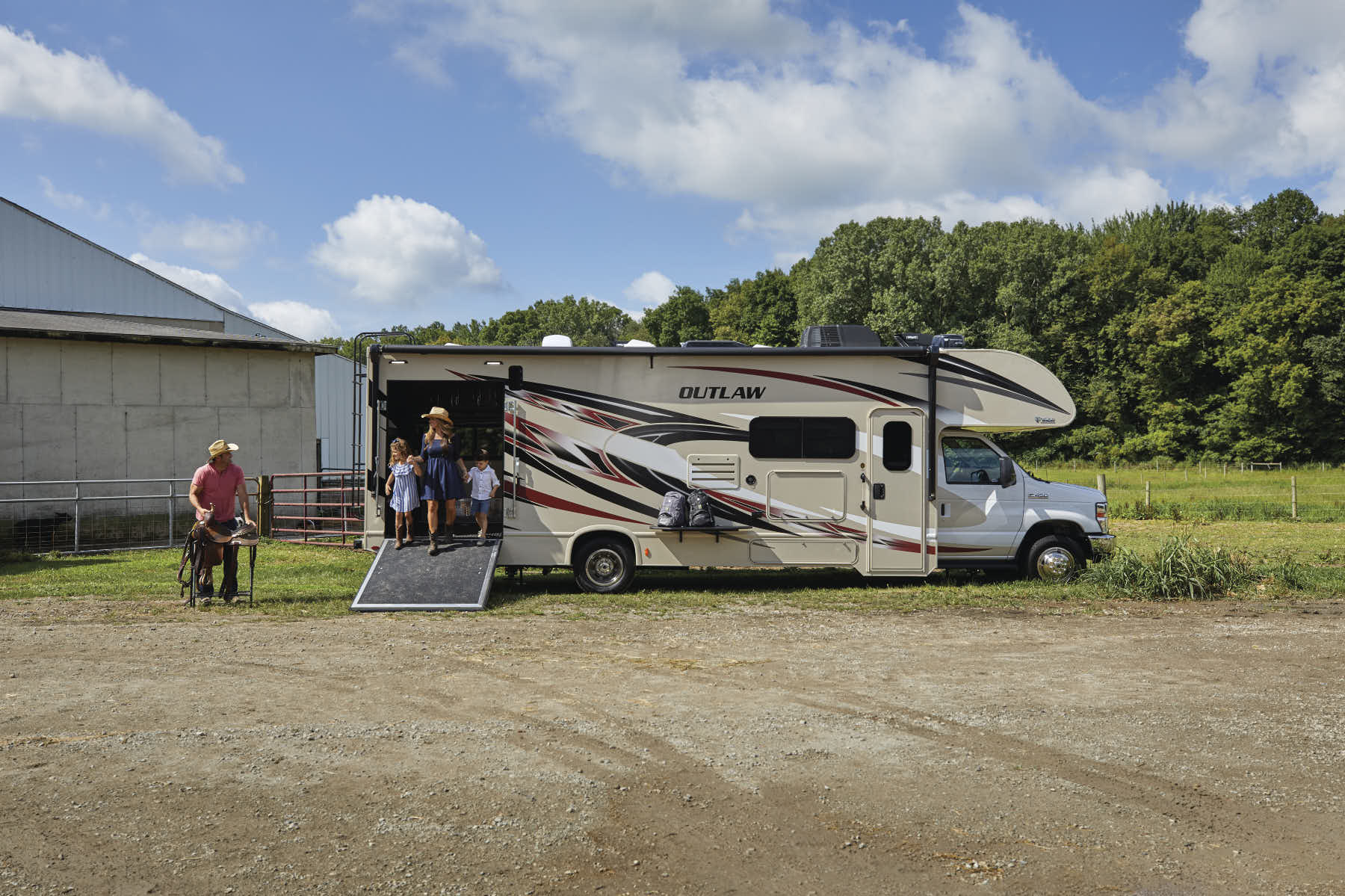 The Smallest And Best Class C Toy Hauler Rv Drivin And Vibin