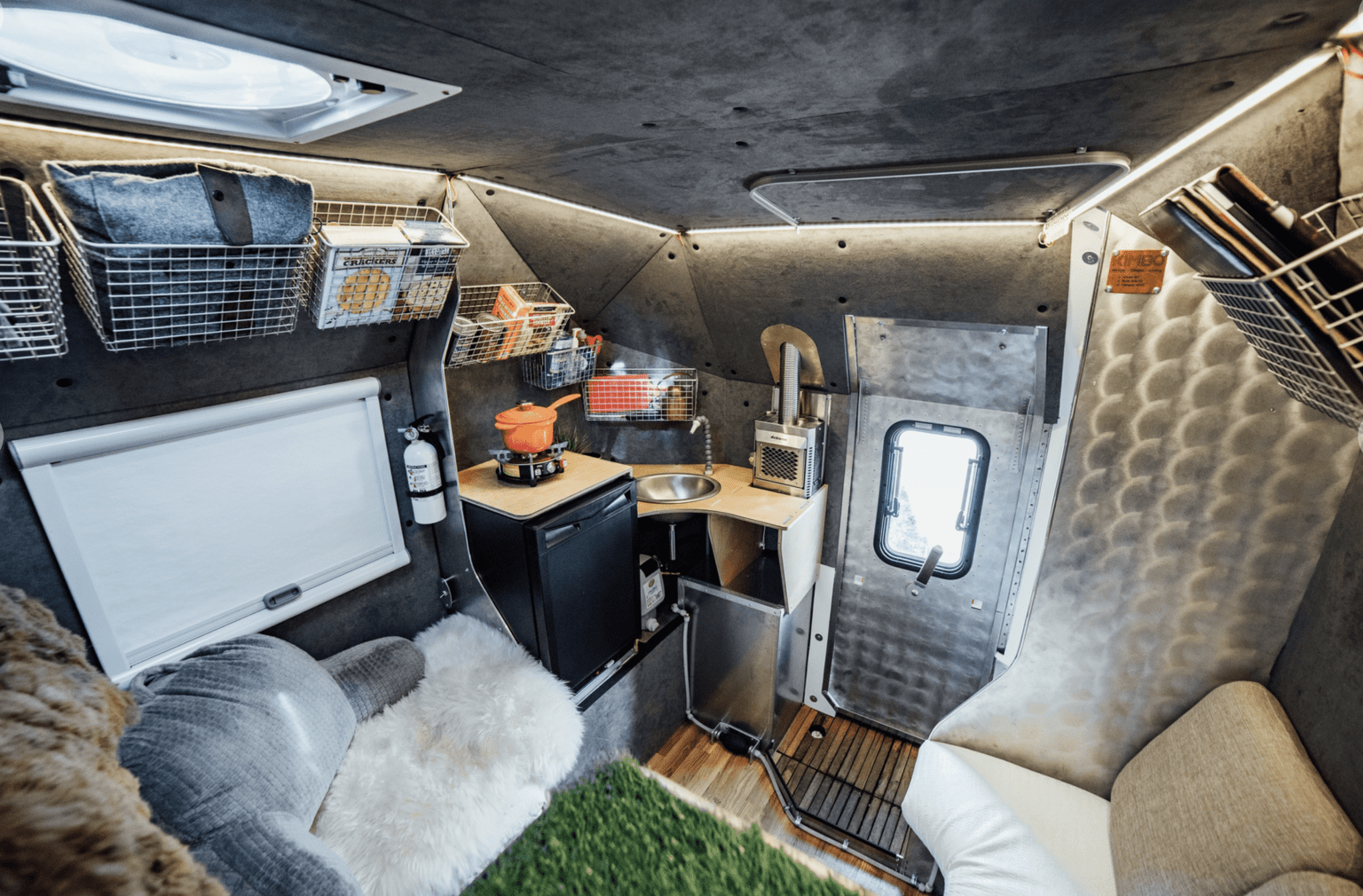 What Is a Kimbo Camper? Drivin' & Vibin'