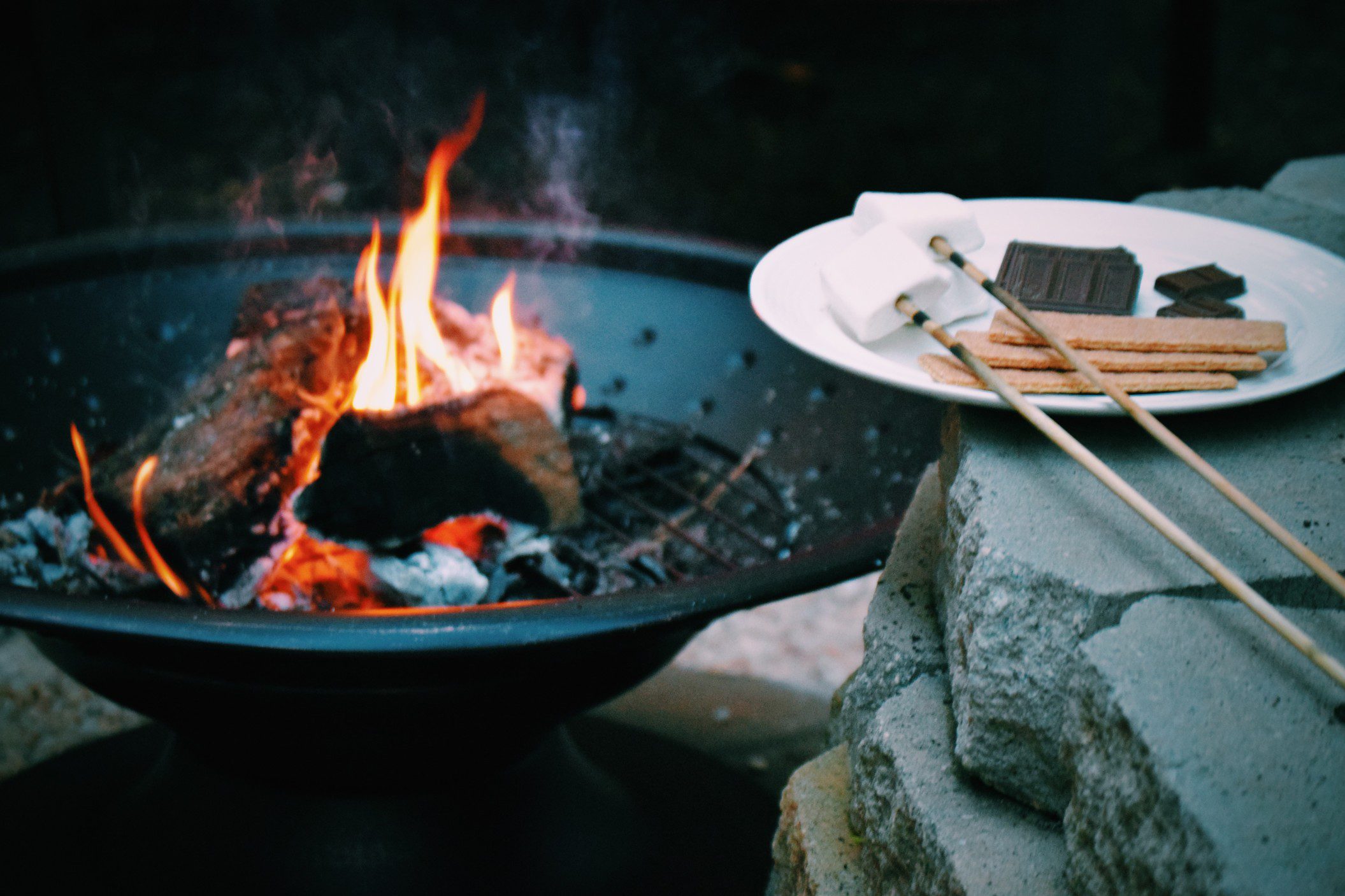 5 Best Campfire Dessert Recipes