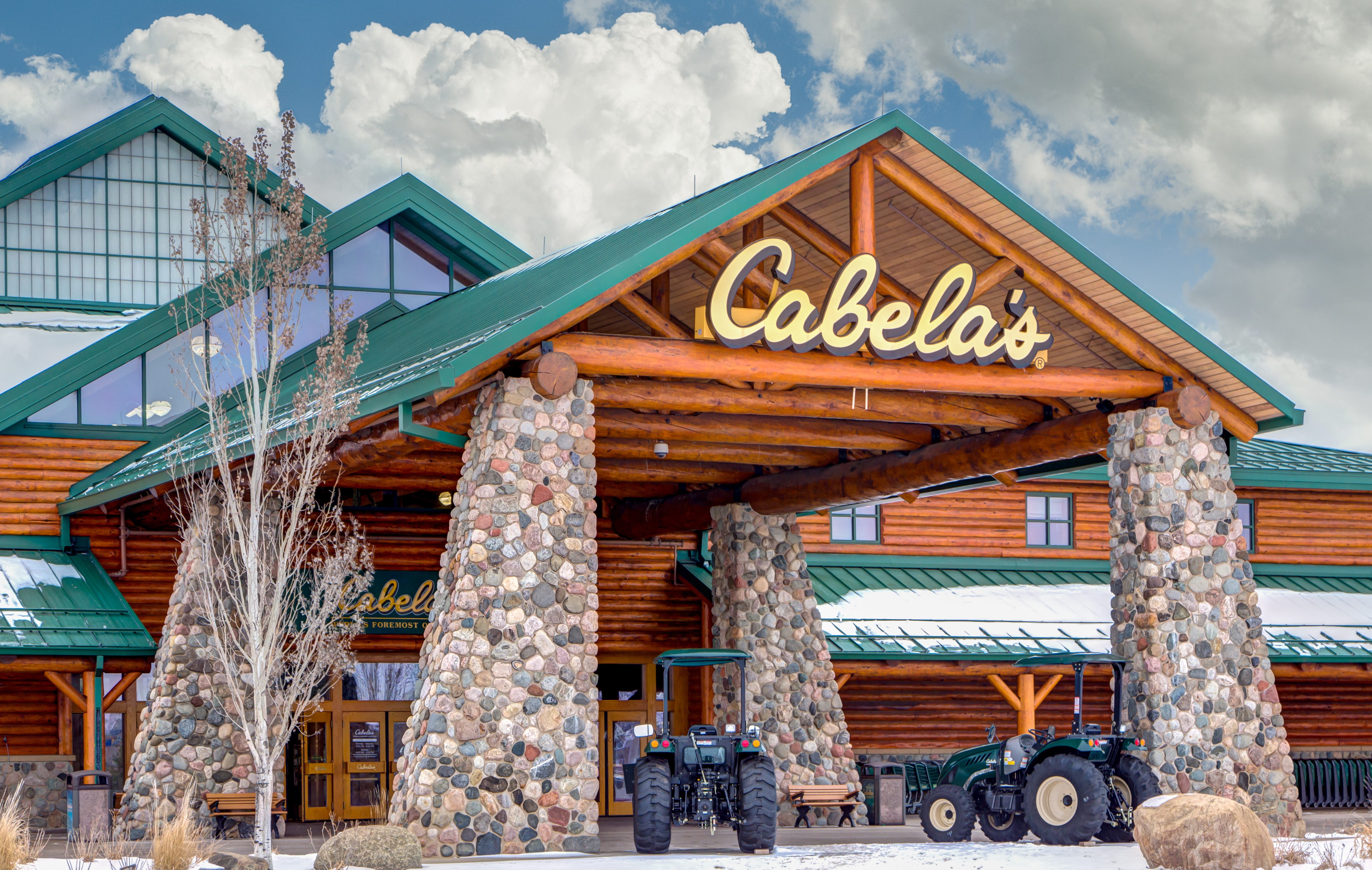 Cabela’s Has “Rolled Up the Mat” for RV Parking According to Popular Camping App