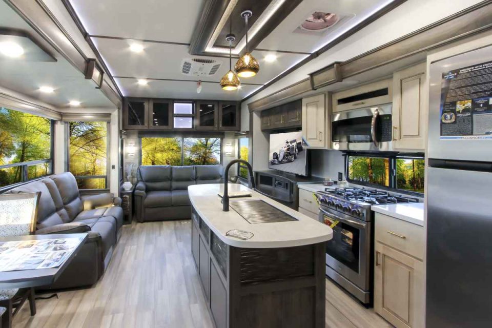 Why We Bought a 40 Foot Alliance 5th Wheel RV - Drivin' & Vibin'