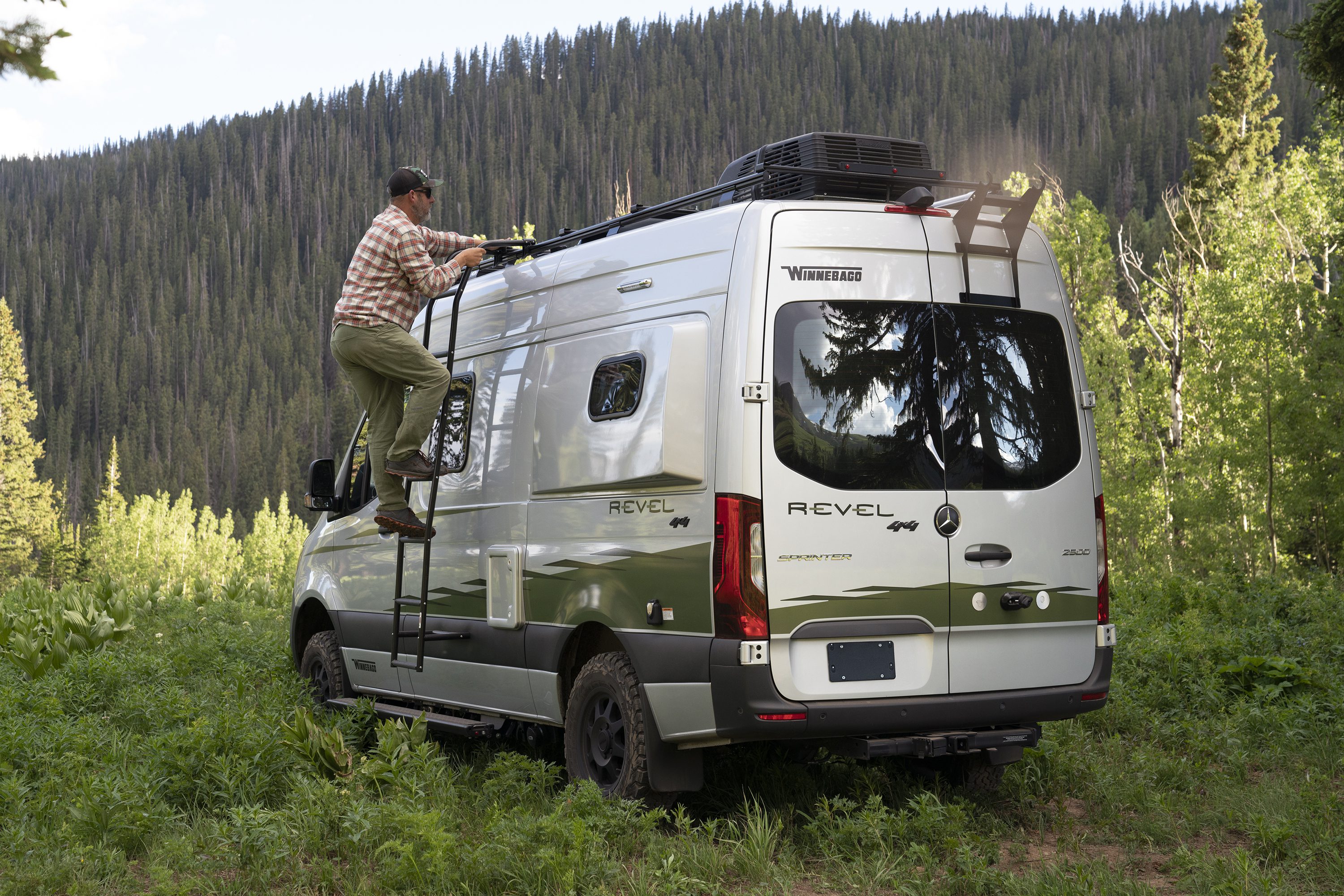 The 5 Best 4WD Camper Vans in 2021 - Drivin' & Vibin'