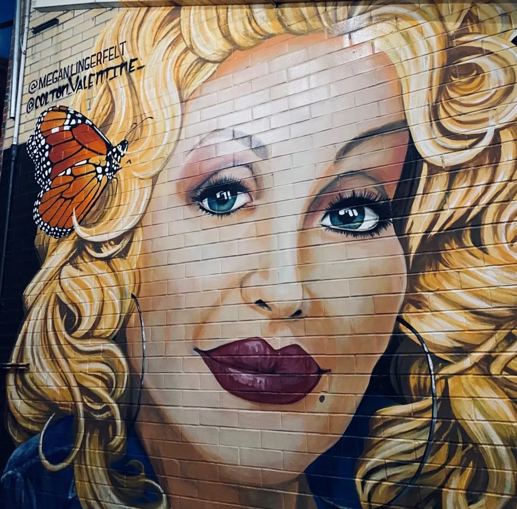 Dolly Parton street art.