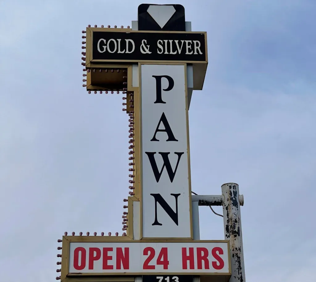 Gold & Silver Pawn Stars shop.