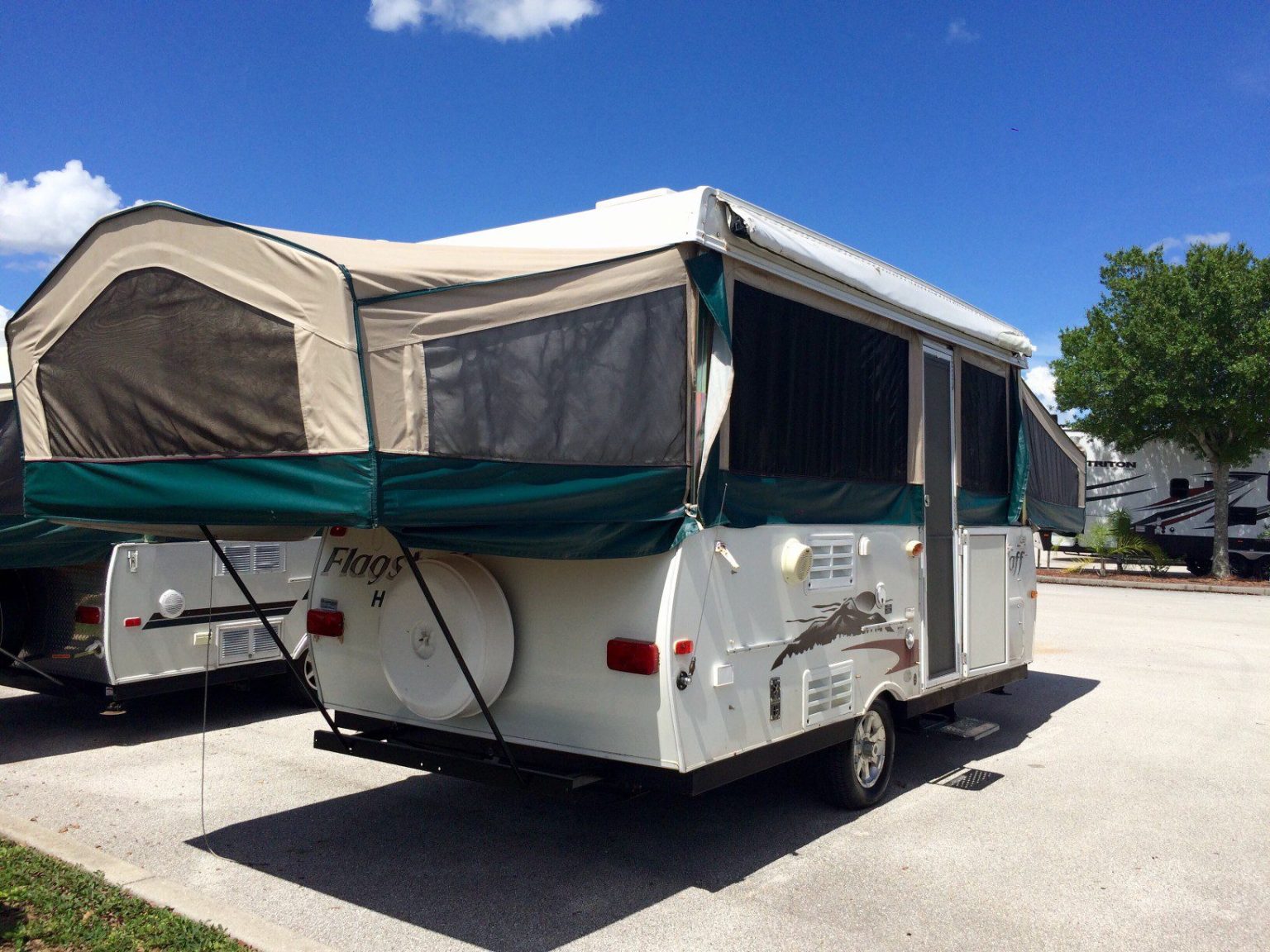 Do Pop Up Campers Hold Value? Drivin' & Vibin'