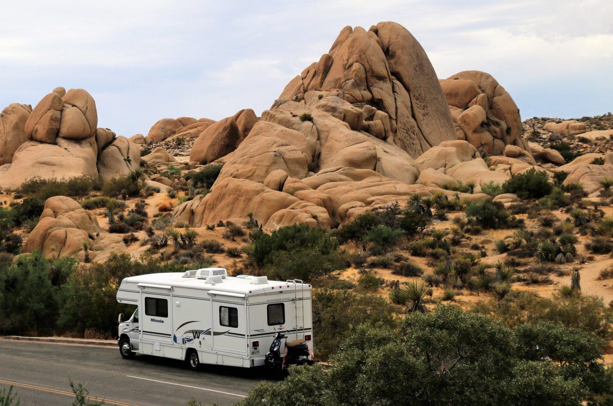Showdown: Winnebago RVs vs Thor RVs - Drivin' & Vibin'
