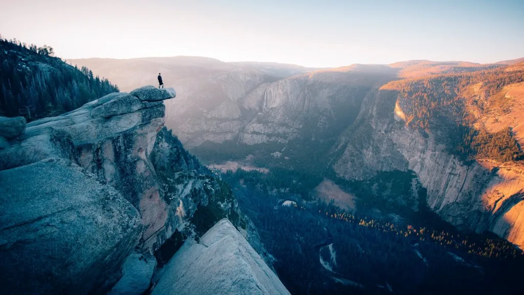 hiking Glacier Point Yosemite