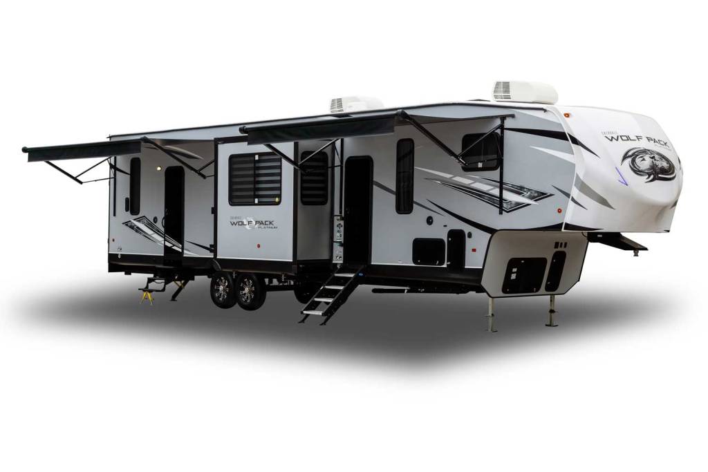 Cherokee Wolf Pack exterior product shot from Forest River website.