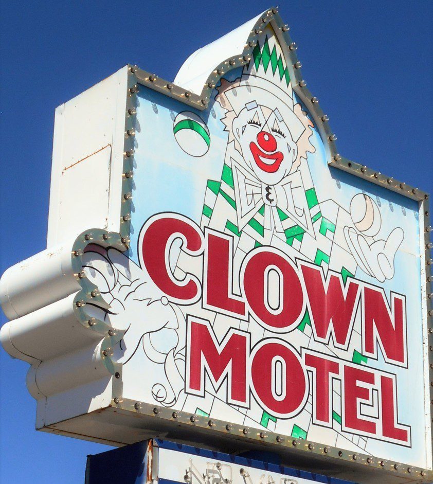 Clown Motel welcome sign