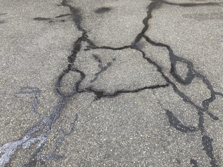 How to Easily Seal Your Driveway Drivin' & Vibin'