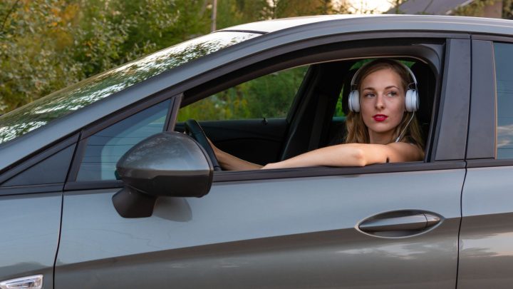 Is It Legal to Drive With Headphones?