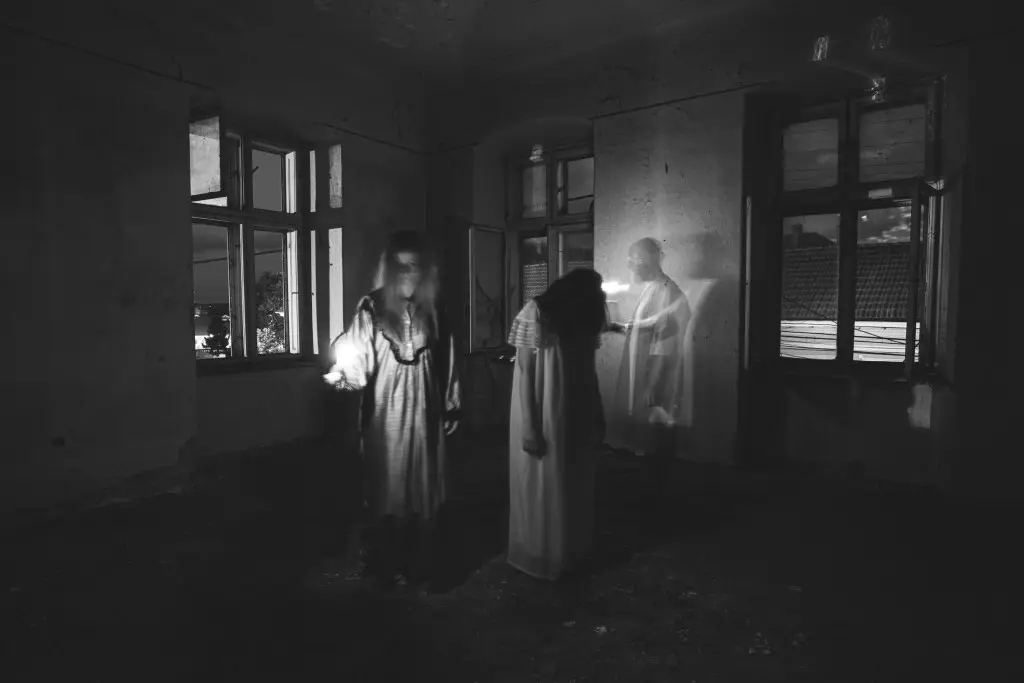 Ghosts moving inside Hangman's Jail