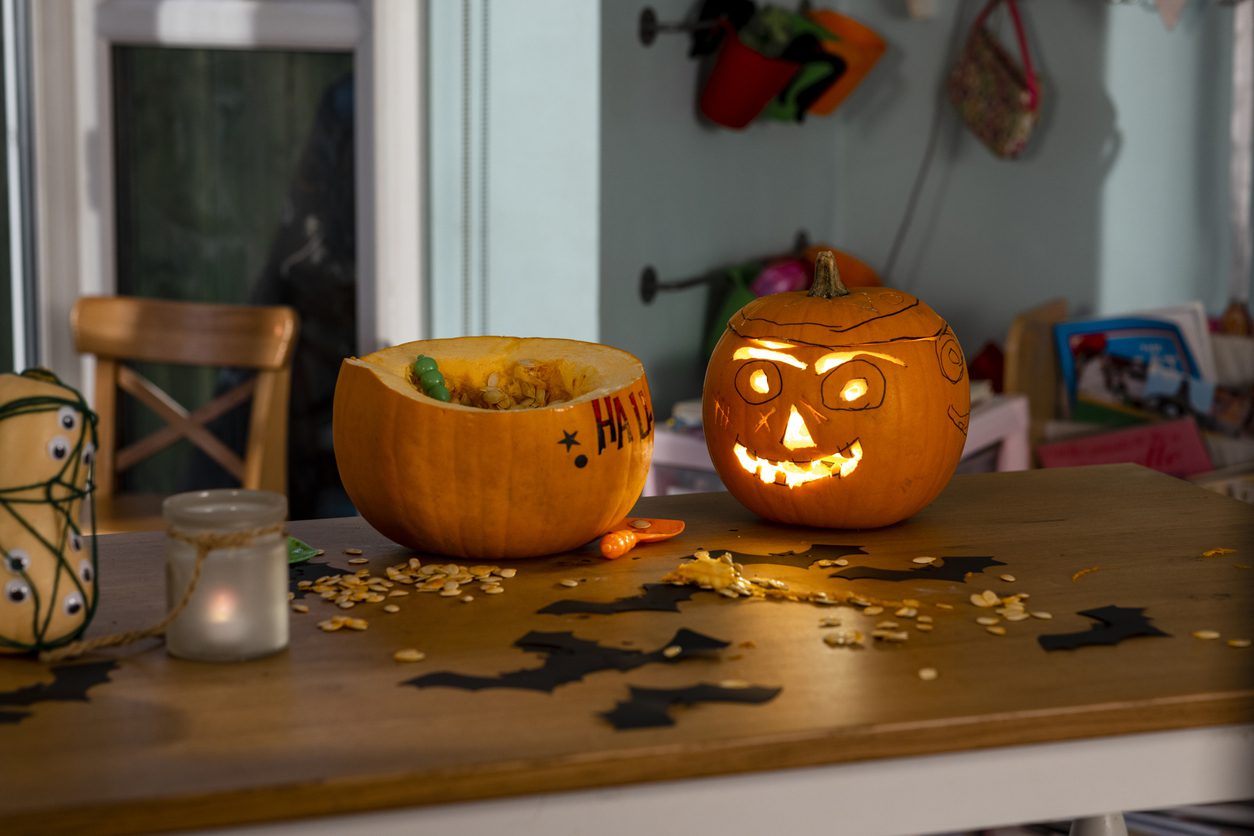 10-easy-pumpkin-carving-designs-and-tricks-for-the-jack-o-lantern