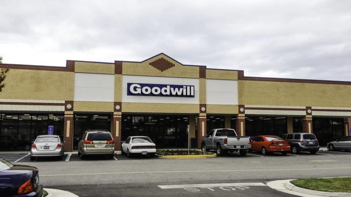 Can You Park Overnight at a Strip Mall?