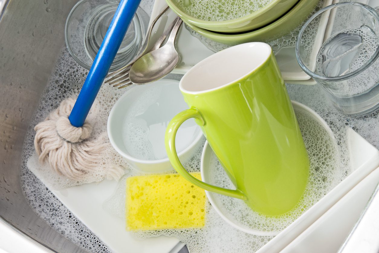 Why You Should Never Let Dirty Dishes Soak in the Sink