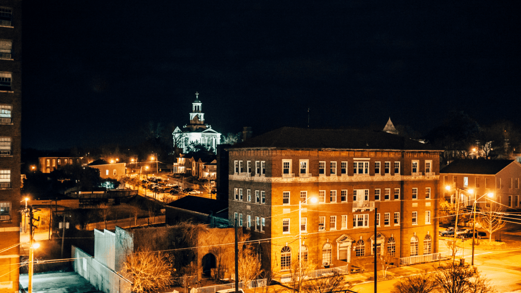 Vicksburg, Mississippi at night