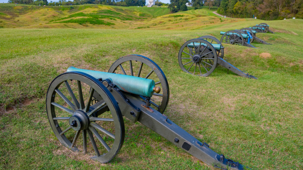 Old Civil War canons in Vicksburg, Mississippi