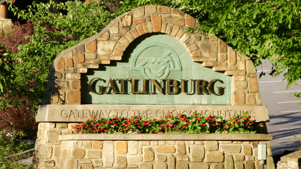 Gatlinburg sign