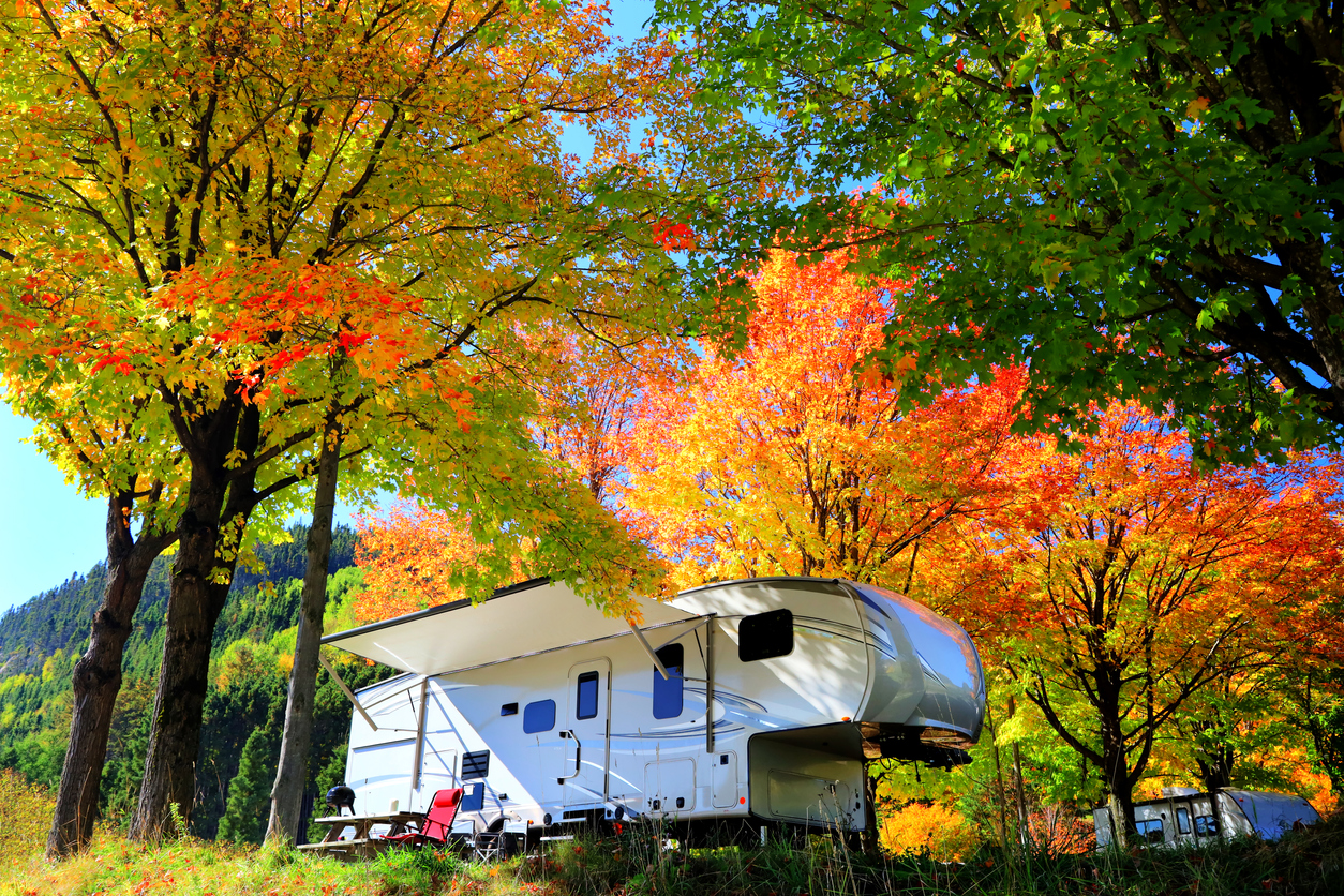 7 Great RV Parks for Fall Camping - Drivin' & Vibin'