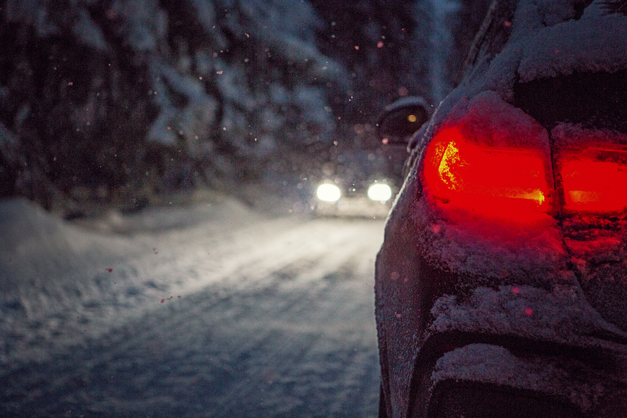 7 Tips for Driving in the Snow and Ice - Drivin' & Vibin'
