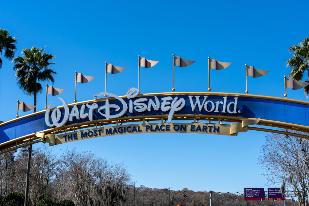 Entrance sign for Walt Disney World in Florida - who owns it?