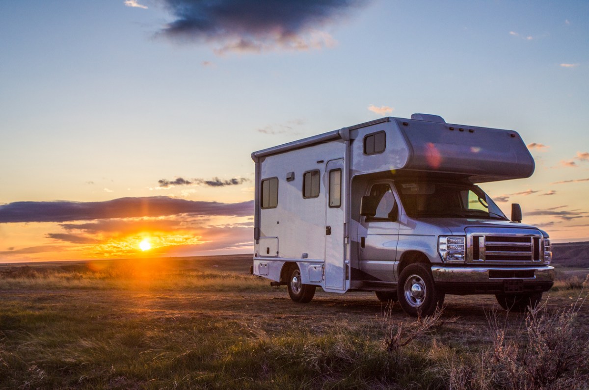 Towable vs. Drivable RV: Everything You Need to Know