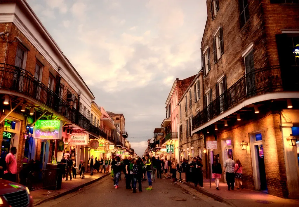 The chaos of Bourbon Street in the evening contributes to New Orleans' reputation as an overrated tourist trap.